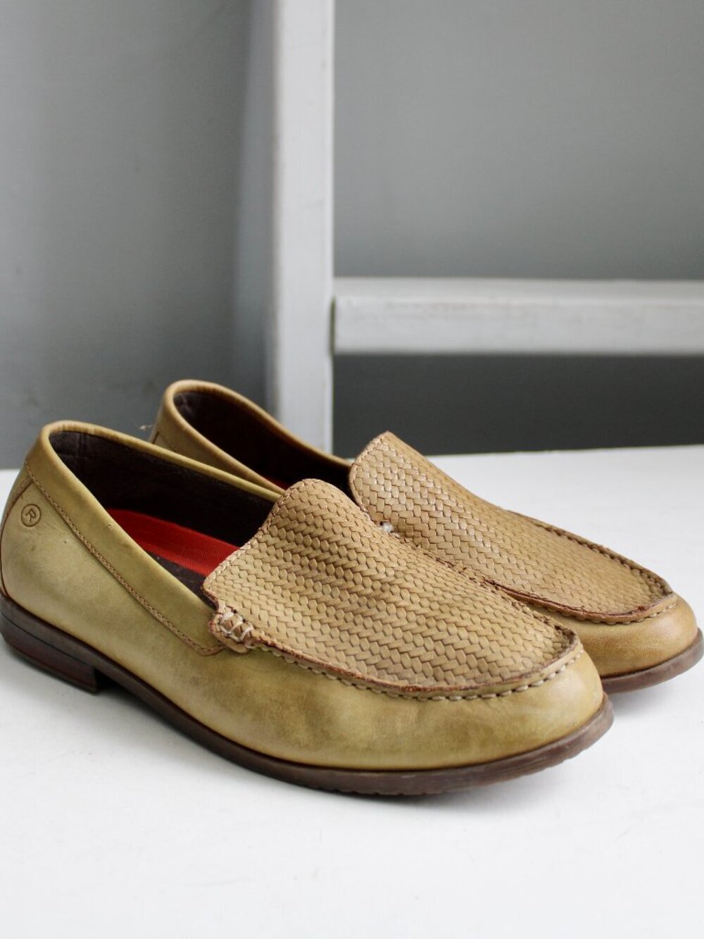 Rocketport Vintage Tan Yellow Venetian Woven Leather Round Toe Loafers Mens sz 8